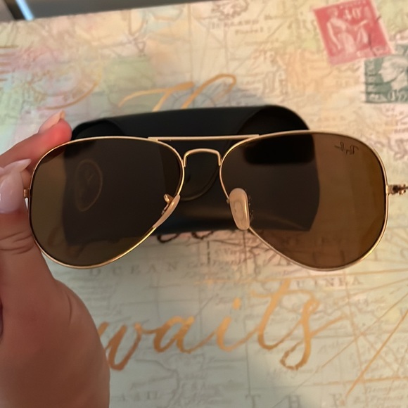 Rayban Aviators - Picture 2 of 5